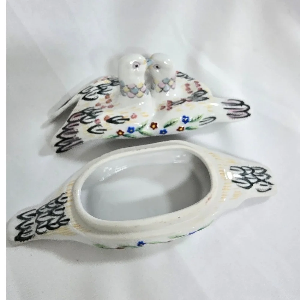 Vtg Hokutosha figural love birds doves hand painted Occupied Japan covered dish